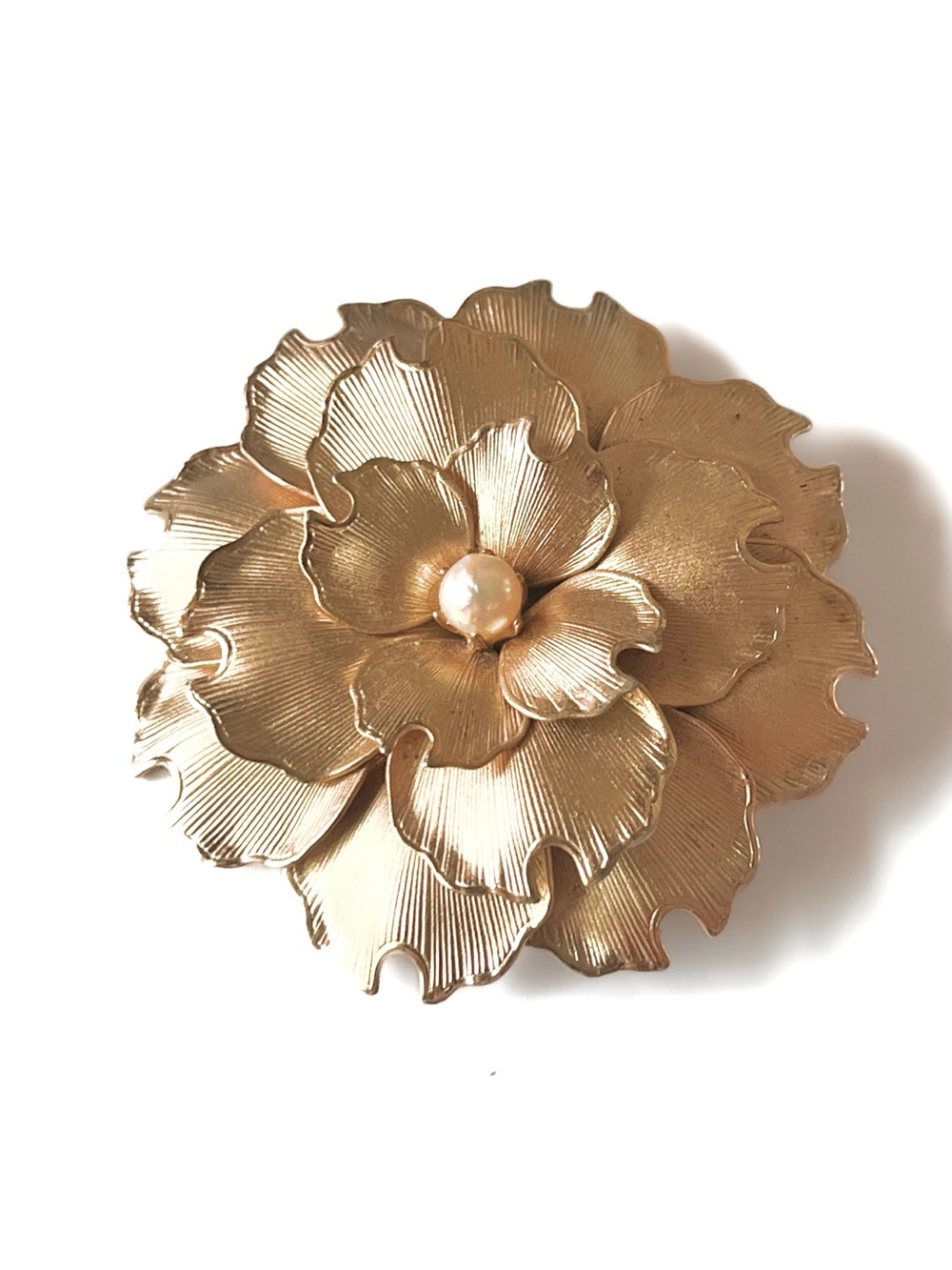1950’s Genuine Pearl Ginkgo Petal Leaf Brooch Soft Satin Gold Tone Vintage